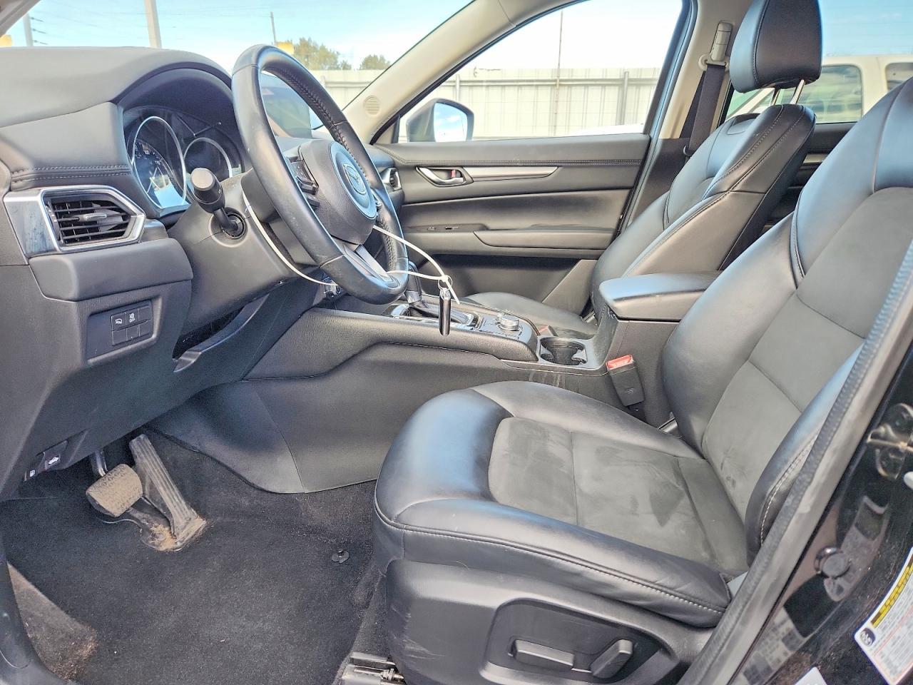 2021 MAZDA CX-5 TOURING photo 19