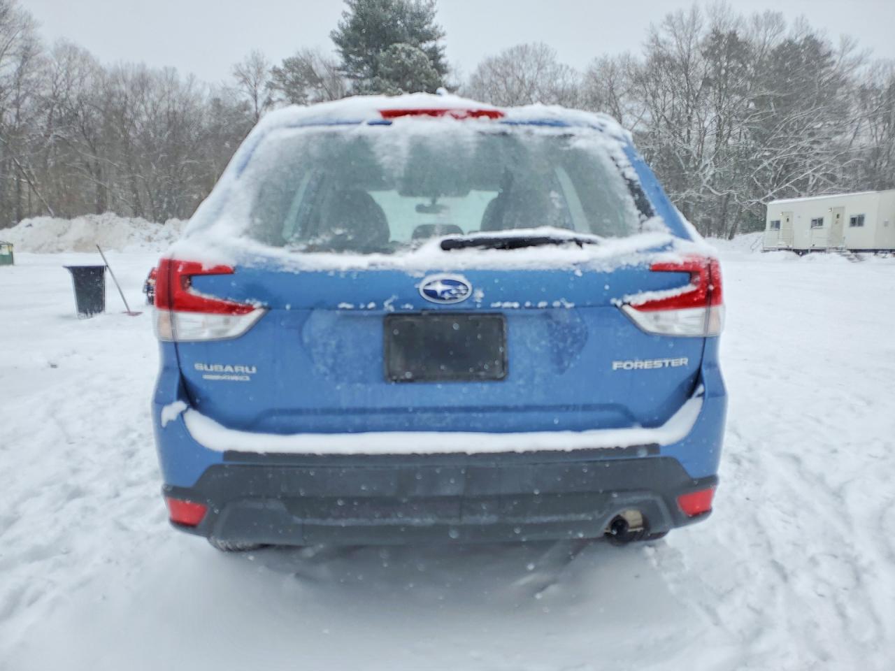 2022 SUBARU FORESTER photo 6
