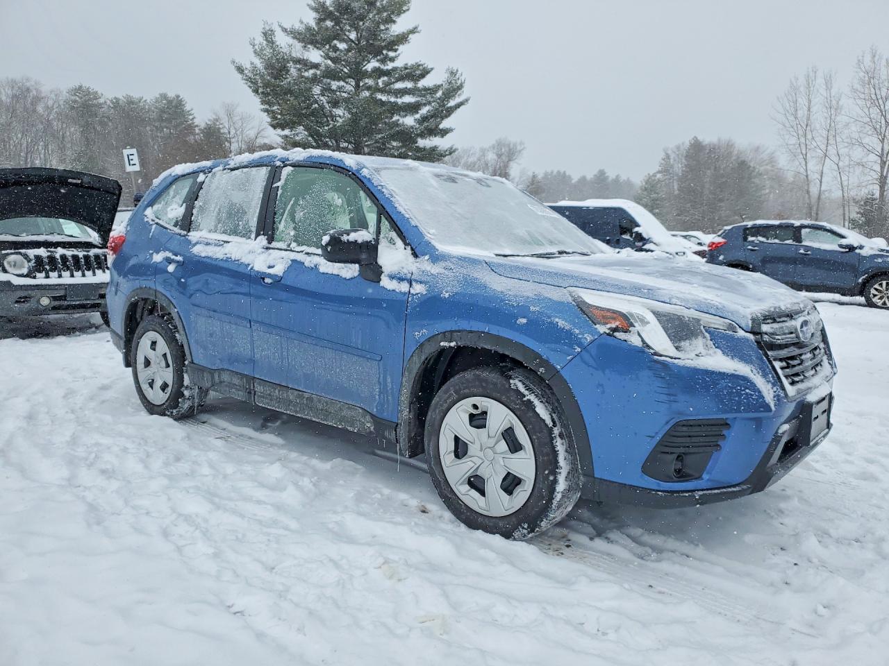 2022 SUBARU FORESTER photo 4