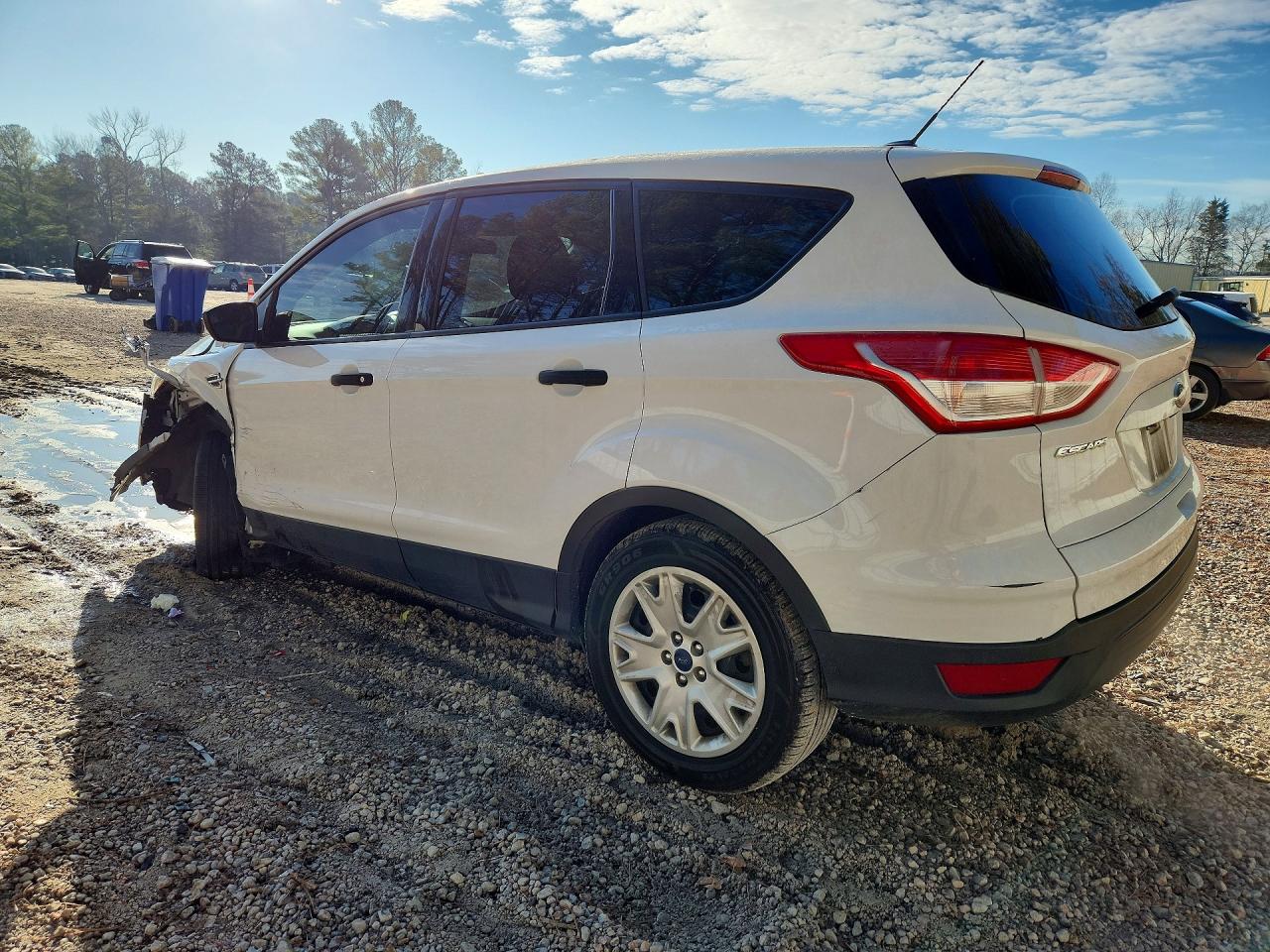 2015 FORD ESCAPE photo 3