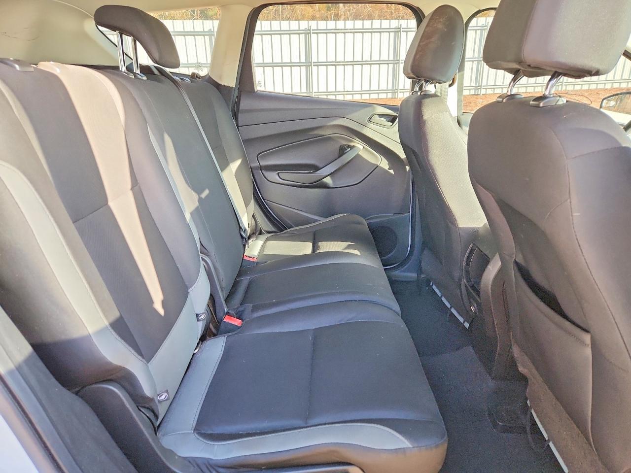 2015 FORD ESCAPE photo 21