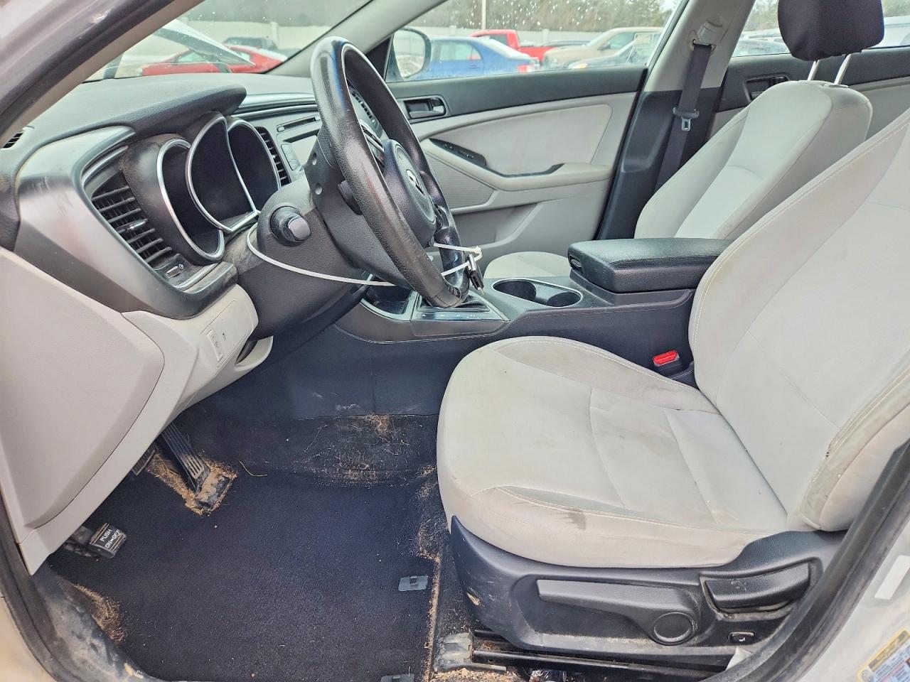 2014 KIA OPTIMA LX photo 13