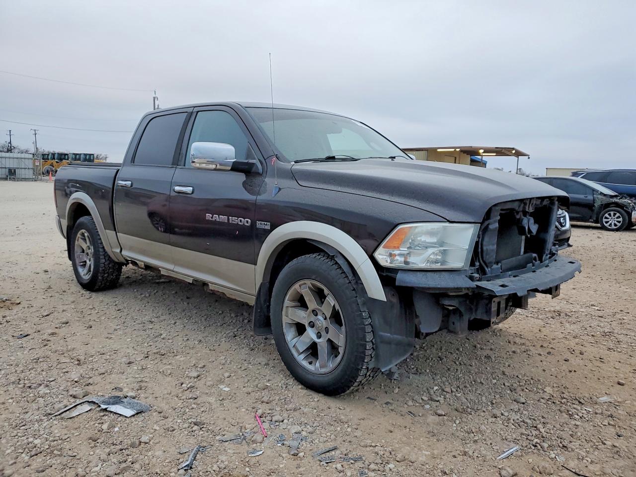 2011 DODGE RAM 1500 photo 4
