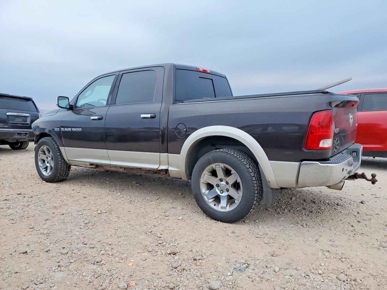 2011 DODGE RAM 1500 photo 2