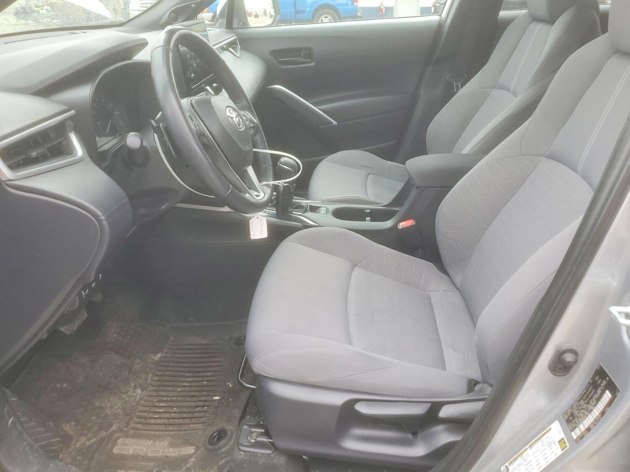 2024 TOYOTA COROLLA CROSS SE photo 7