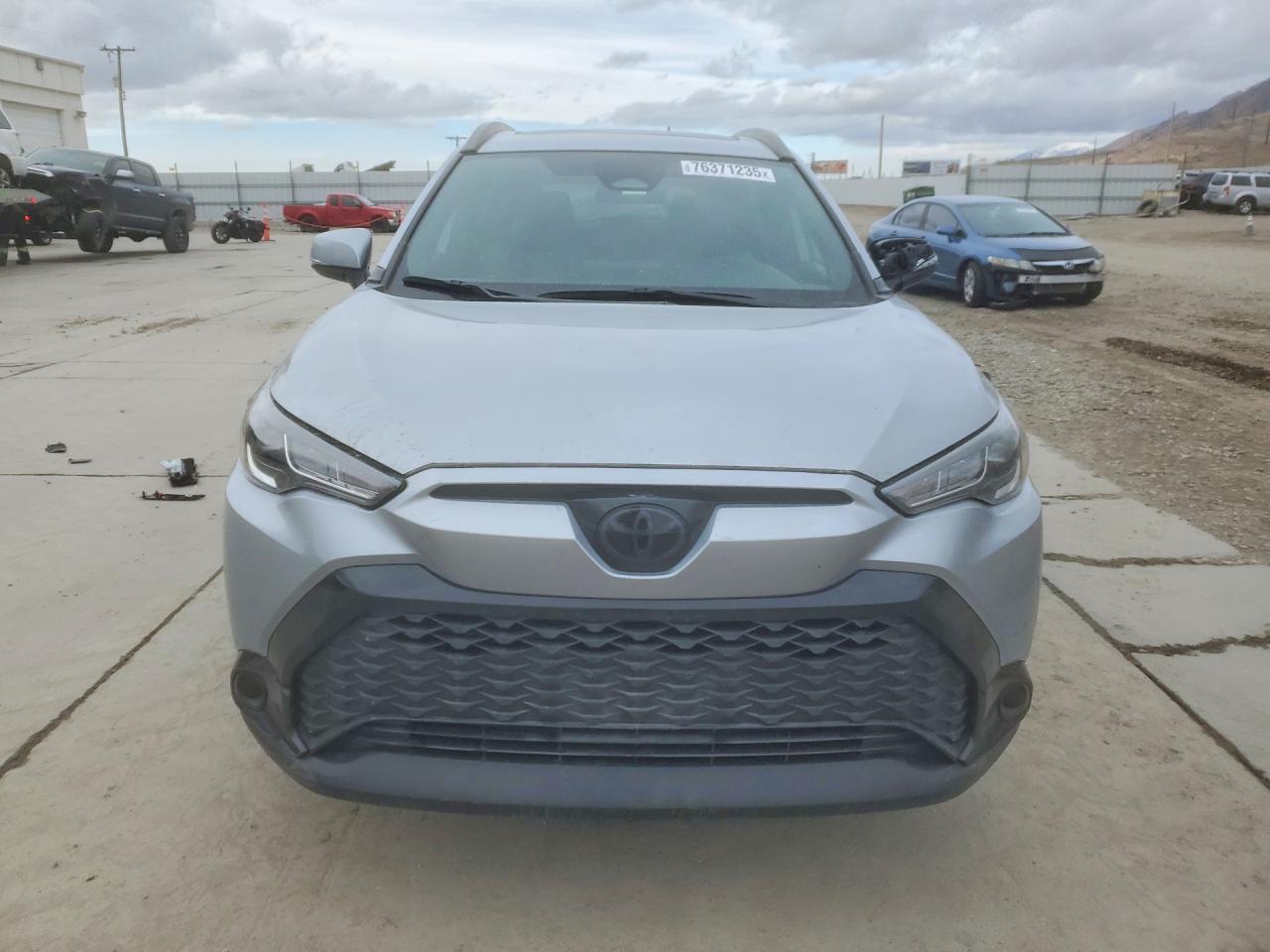 2024 TOYOTA COROLLA CROSS SE photo 5