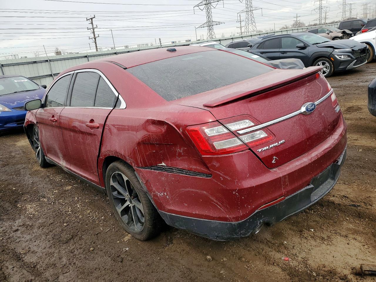 2015 FORD TAURUS SHO photo 3