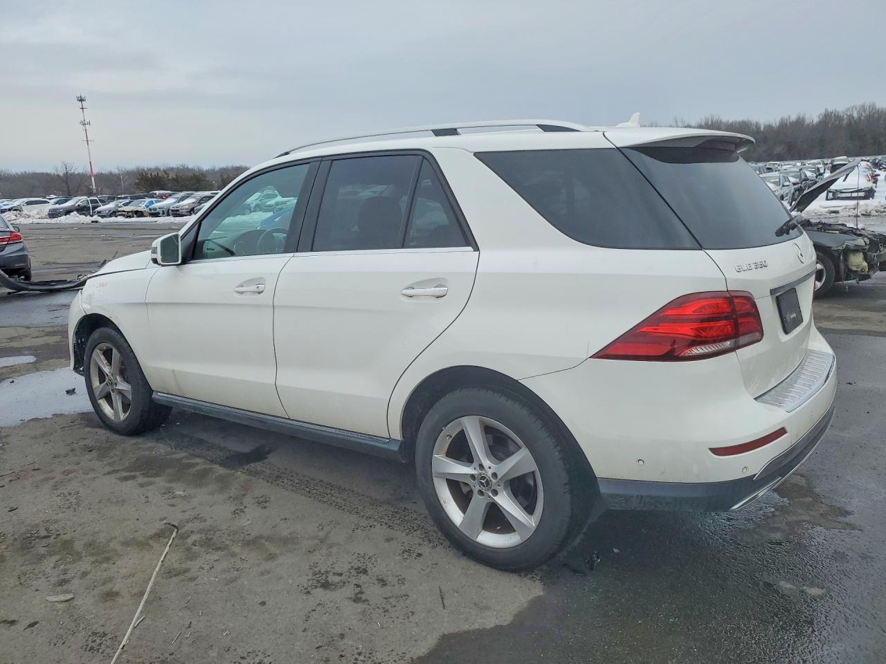 2018 MERCEDES-BENZ GLE 350 4MATIC photo 2