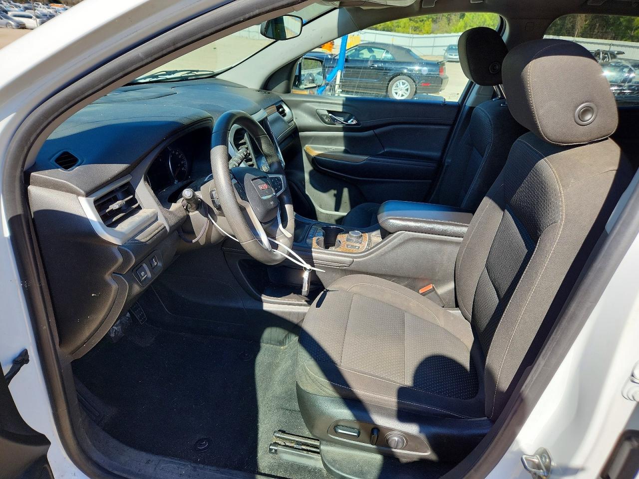 2021 GMC ACADIA SLE photo 13