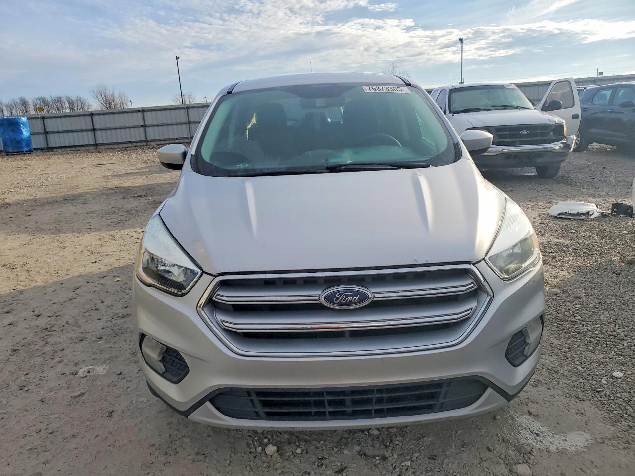 2017 FORD ESCAPE SE photo 5