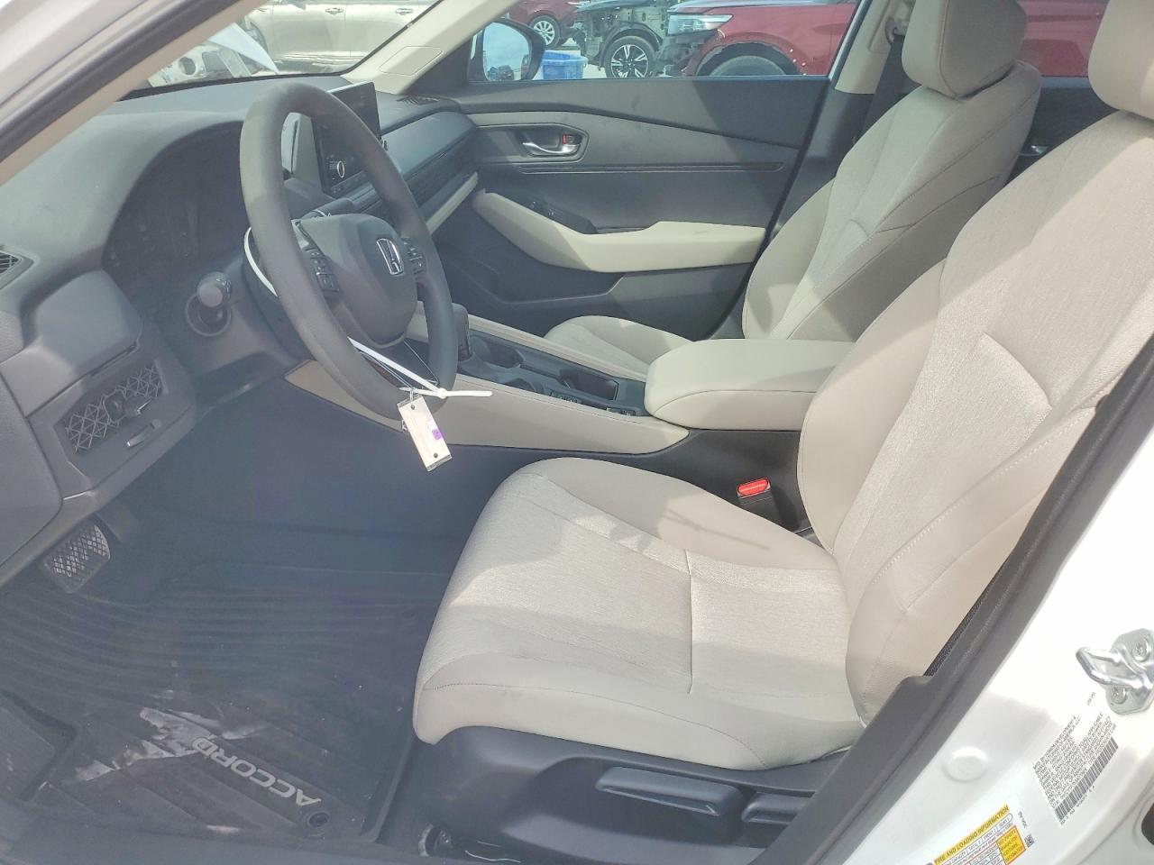 2025 HONDA ACCORD LX photo 7