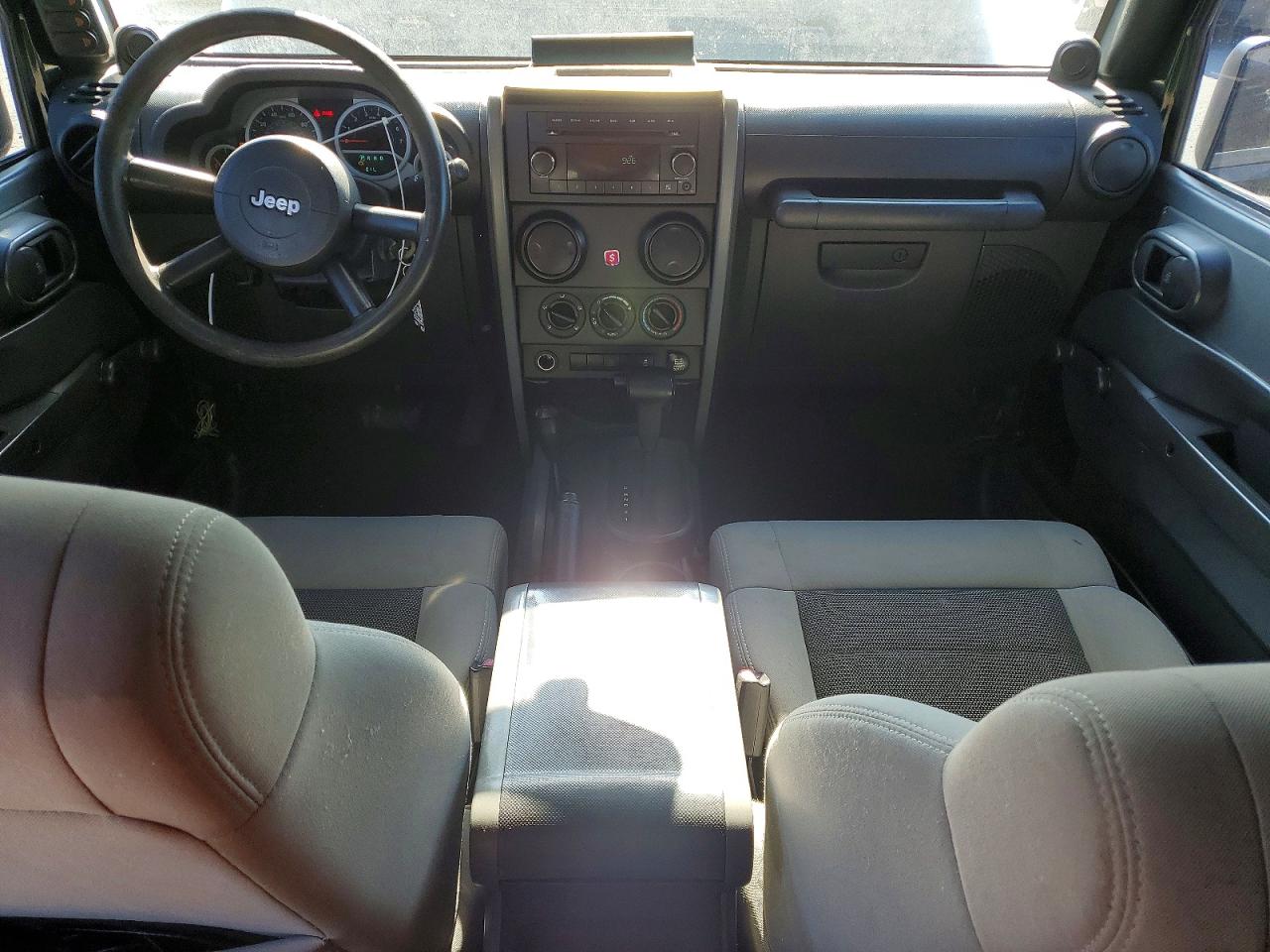 2010 JEEP WRANGLER UNLIMITED SPORT photo 8