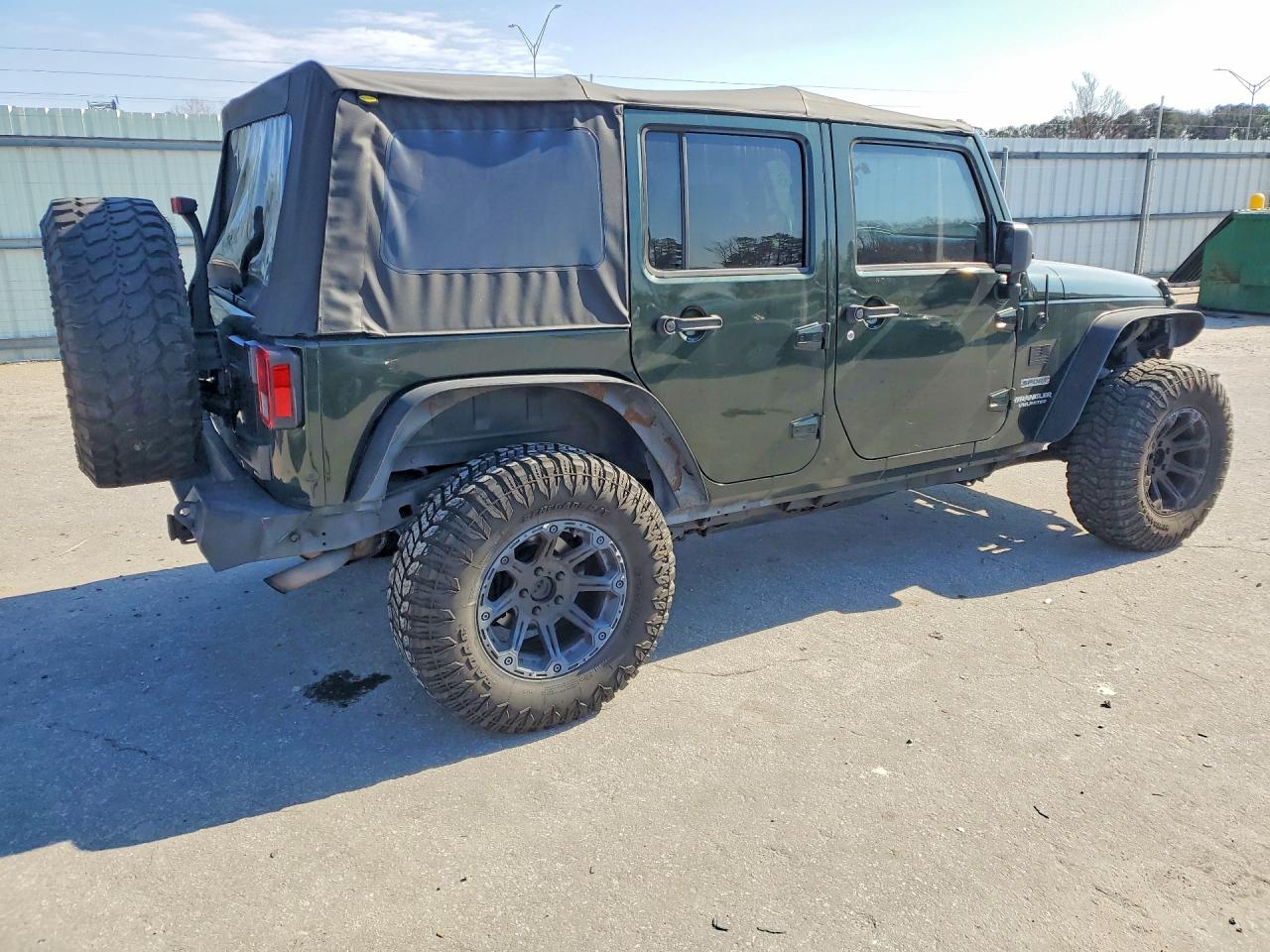 2010 JEEP WRANGLER UNLIMITED SPORT photo 3