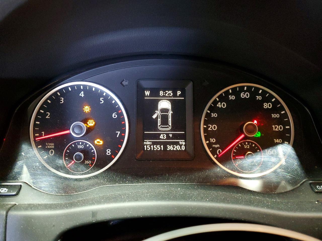 2011 VOLKSWAGEN TIGUAN S photo 25