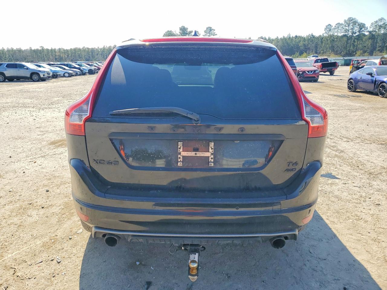 2016 VOLVO XC60 T6 R-DESIGN photo 6