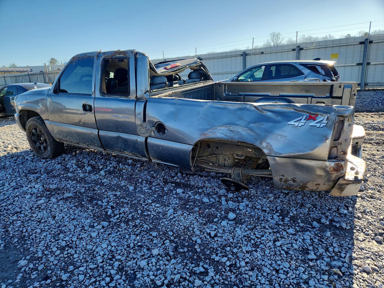 2006 GMC NEW SIERRA K1500 photo 2