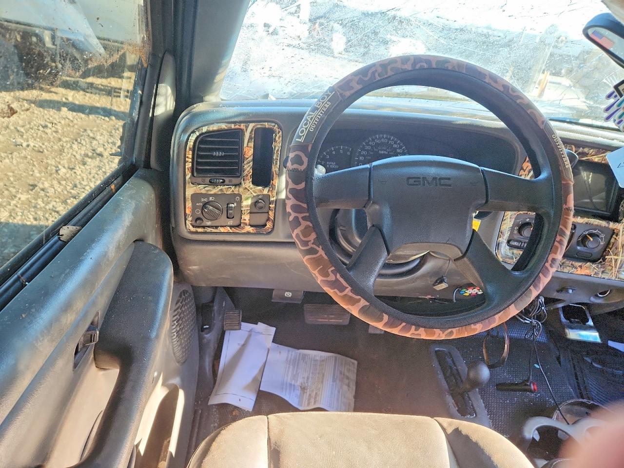 2006 GMC NEW SIERRA K1500 photo 9