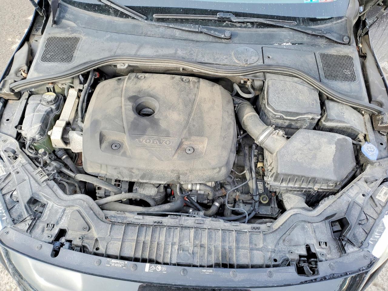 2017 VOLVO S60 DYNAMIC photo 11