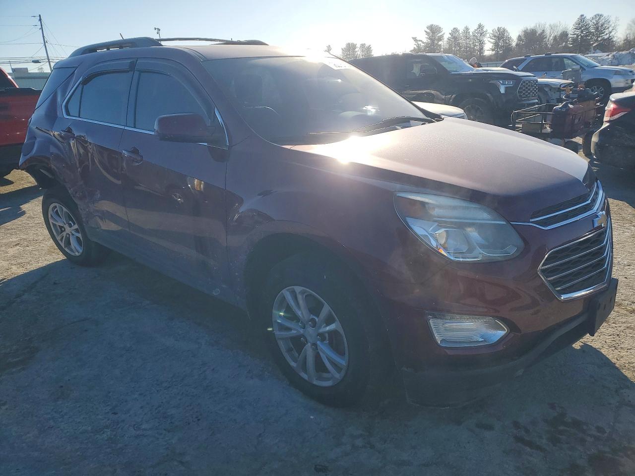 2017 CHEVROLET EQUINOX LT photo 4