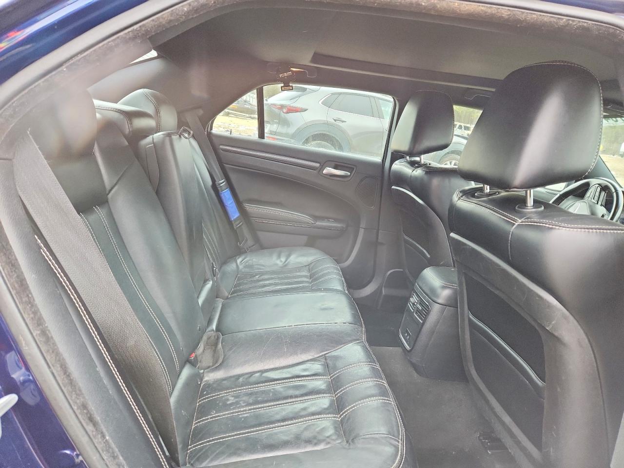 2015 CHRYSLER 300 S photo 28