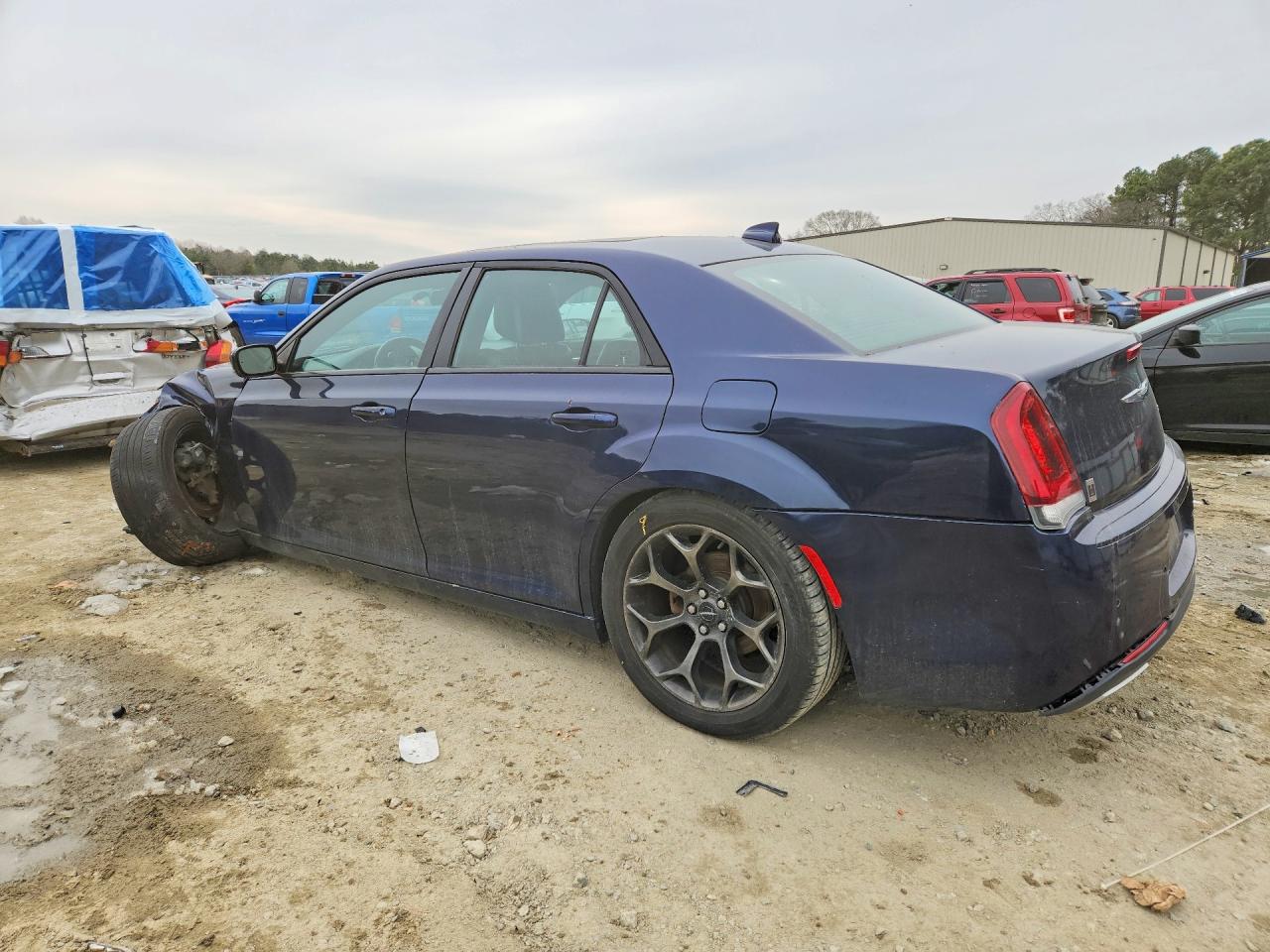 2015 CHRYSLER 300 S photo 4