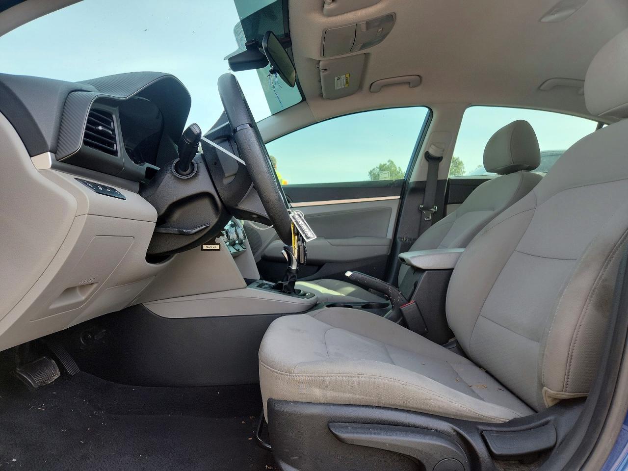 2019 HYUNDAI ELANTRA SEL photo 13