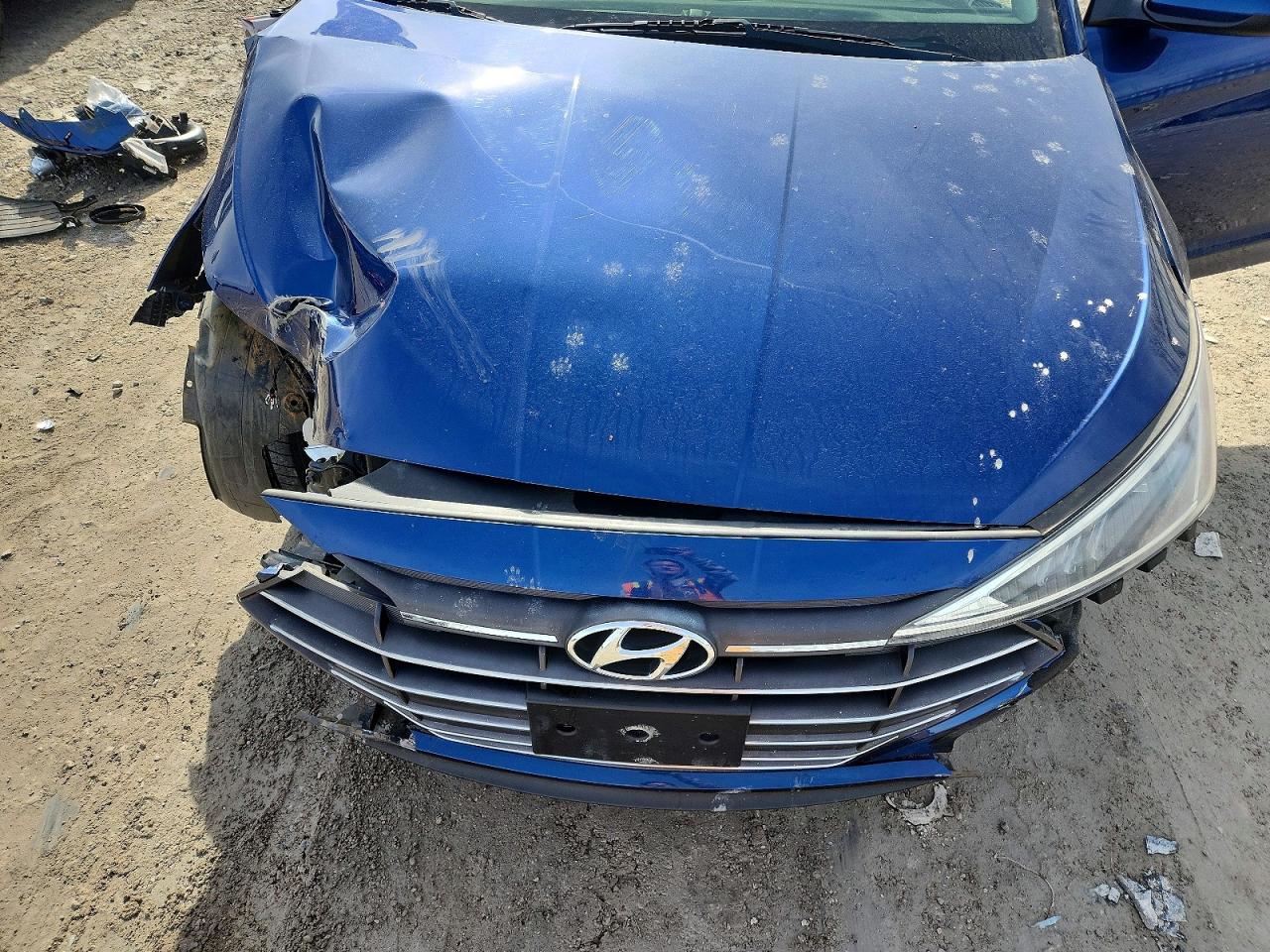 2019 HYUNDAI ELANTRA SEL photo 21