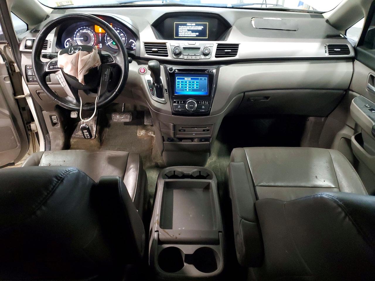 2016 HONDA ODYSSEY TOURING photo 15