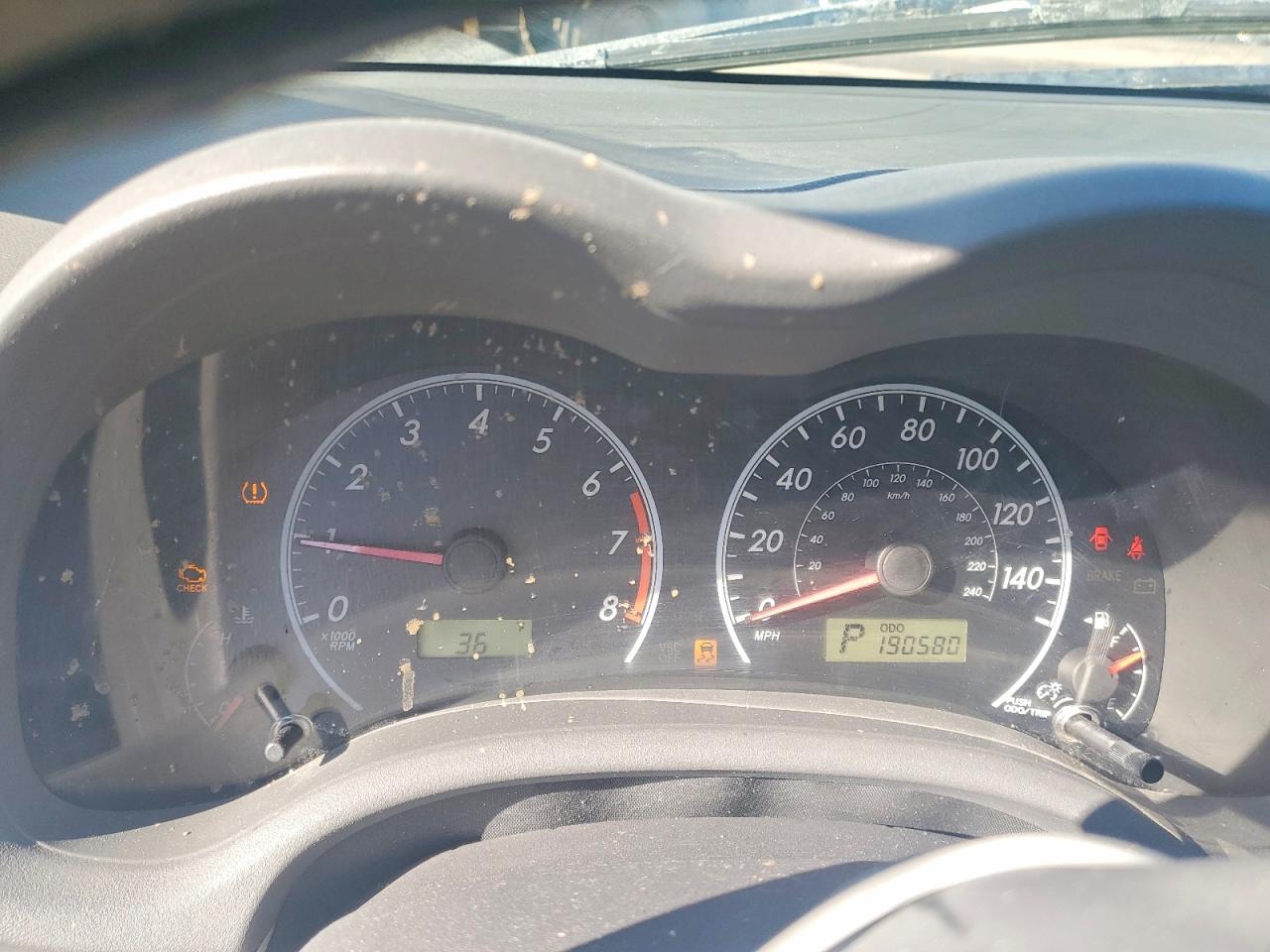 2010 TOYOTA COROLLA photo 17
