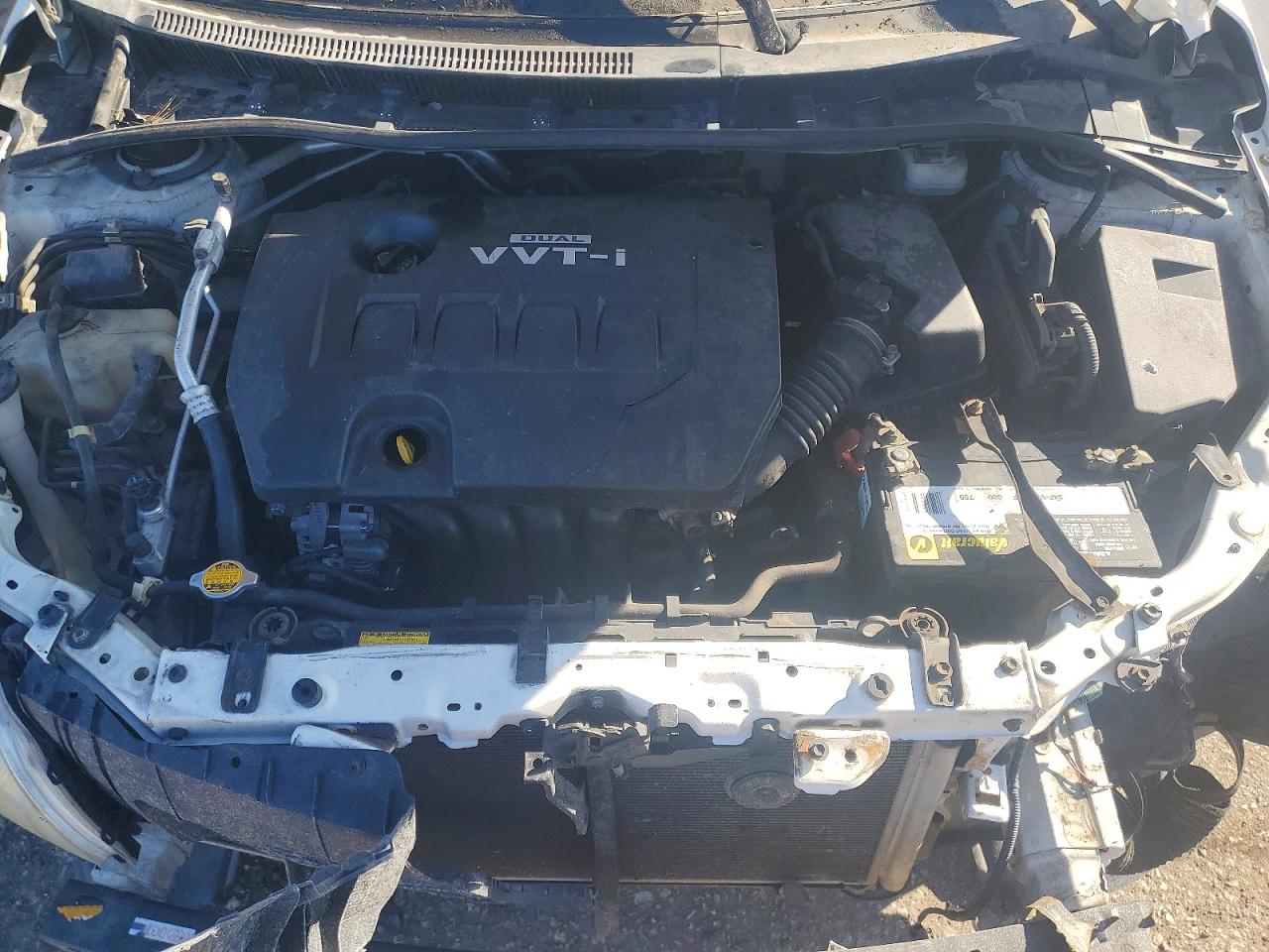 2010 TOYOTA COROLLA photo 21