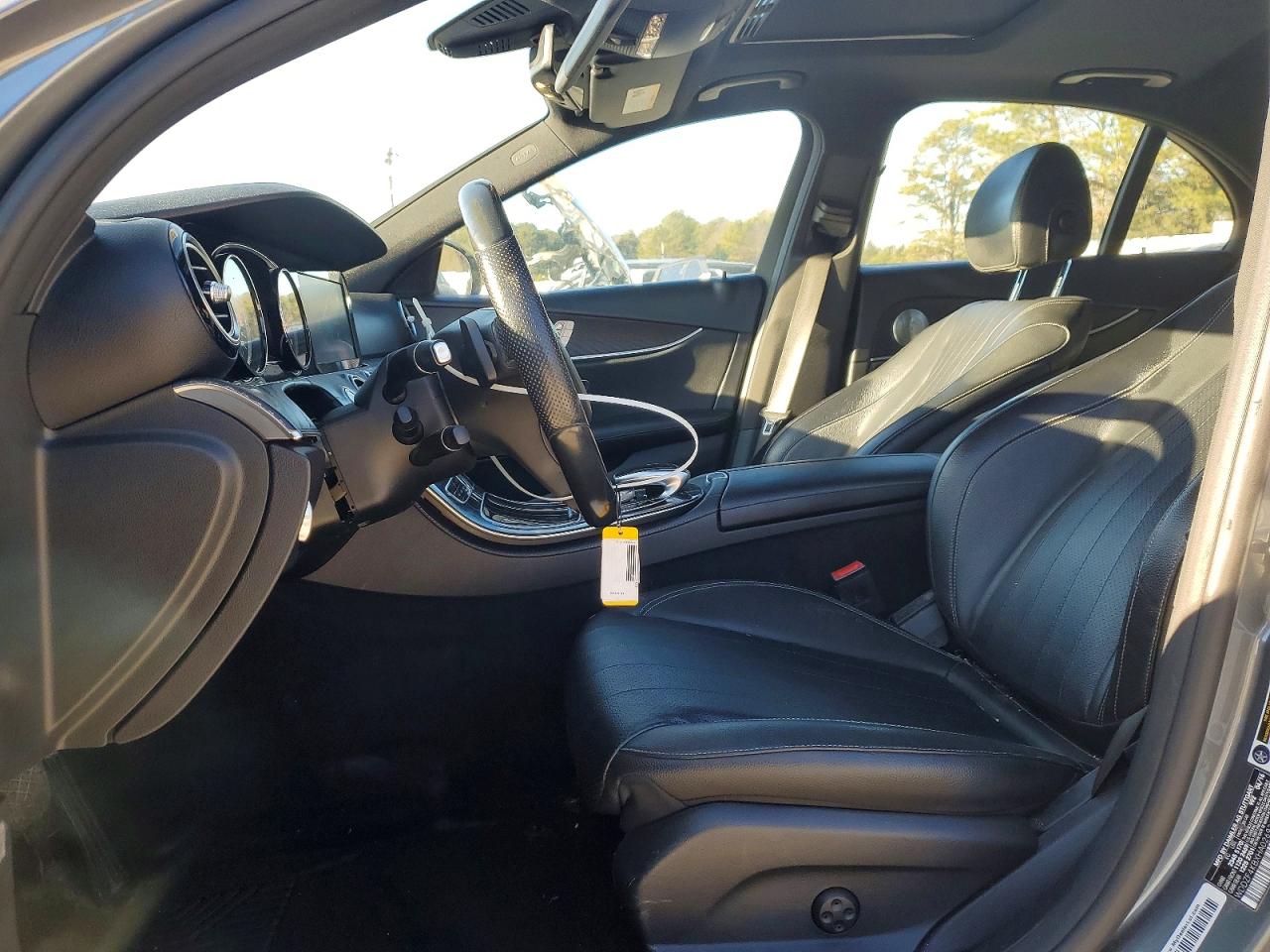 2017 MERCEDES-BENZ E 300 4MATIC photo 13