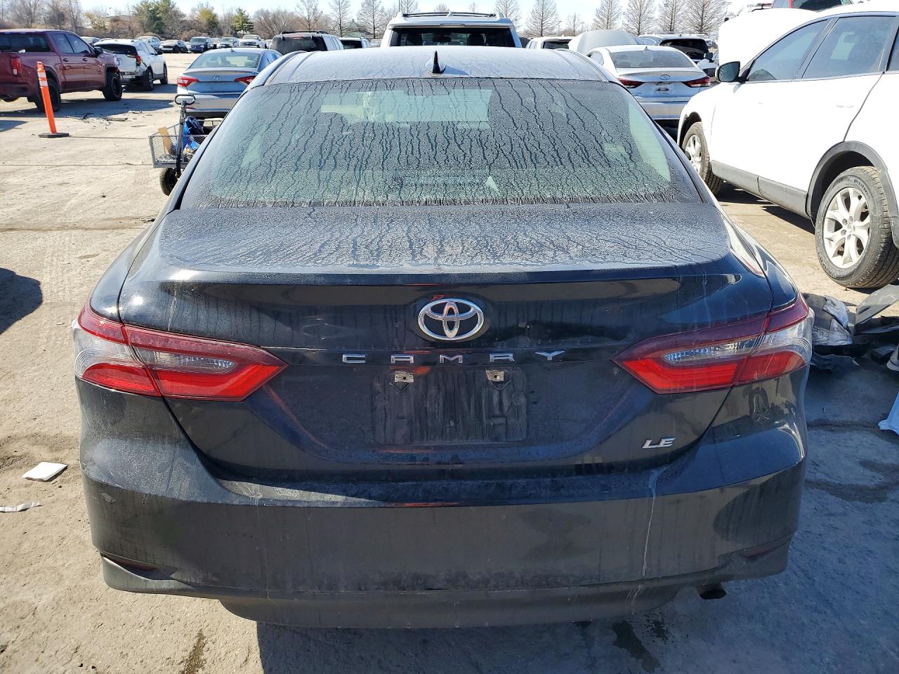 2023 TOYOTA CAMRY LE photo 16