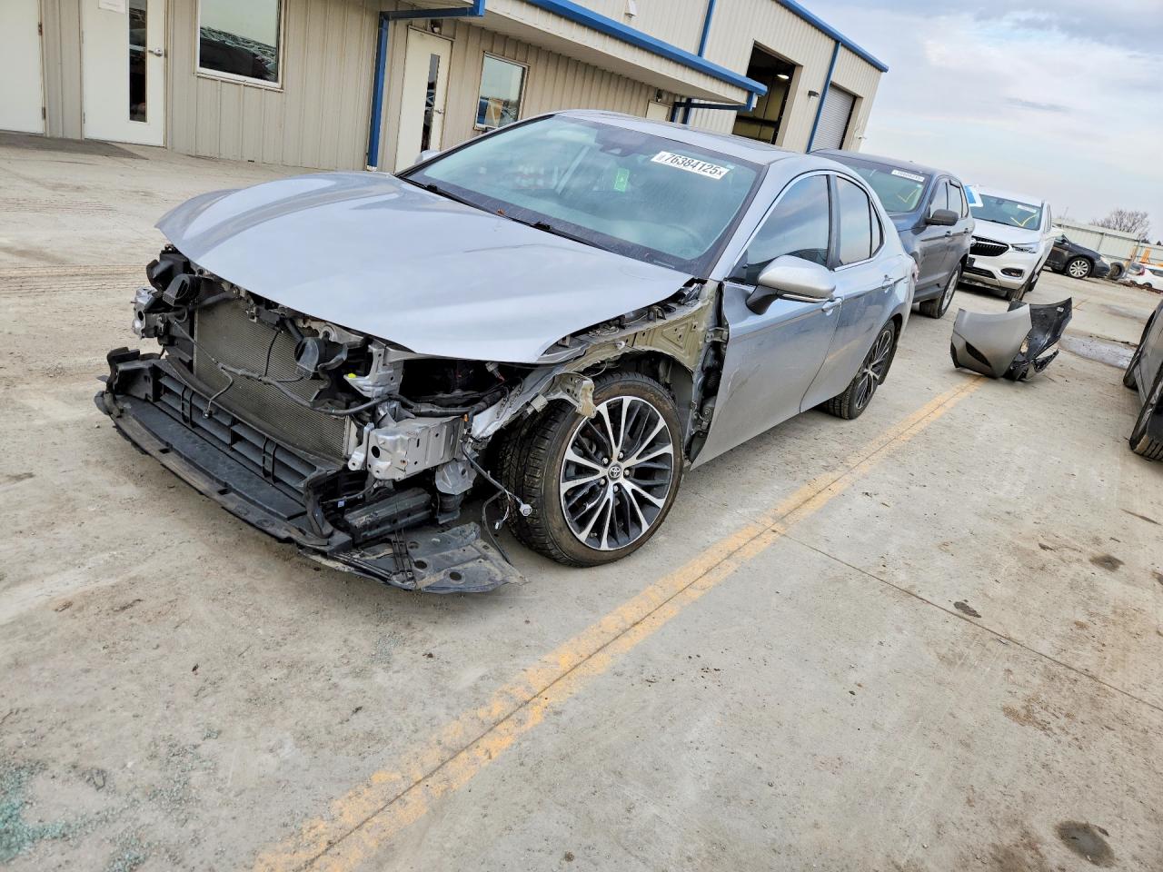 2019 TOYOTA CAMRY