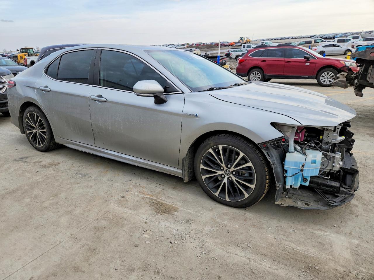 2019 TOYOTA CAMRY HYBRID photo 4