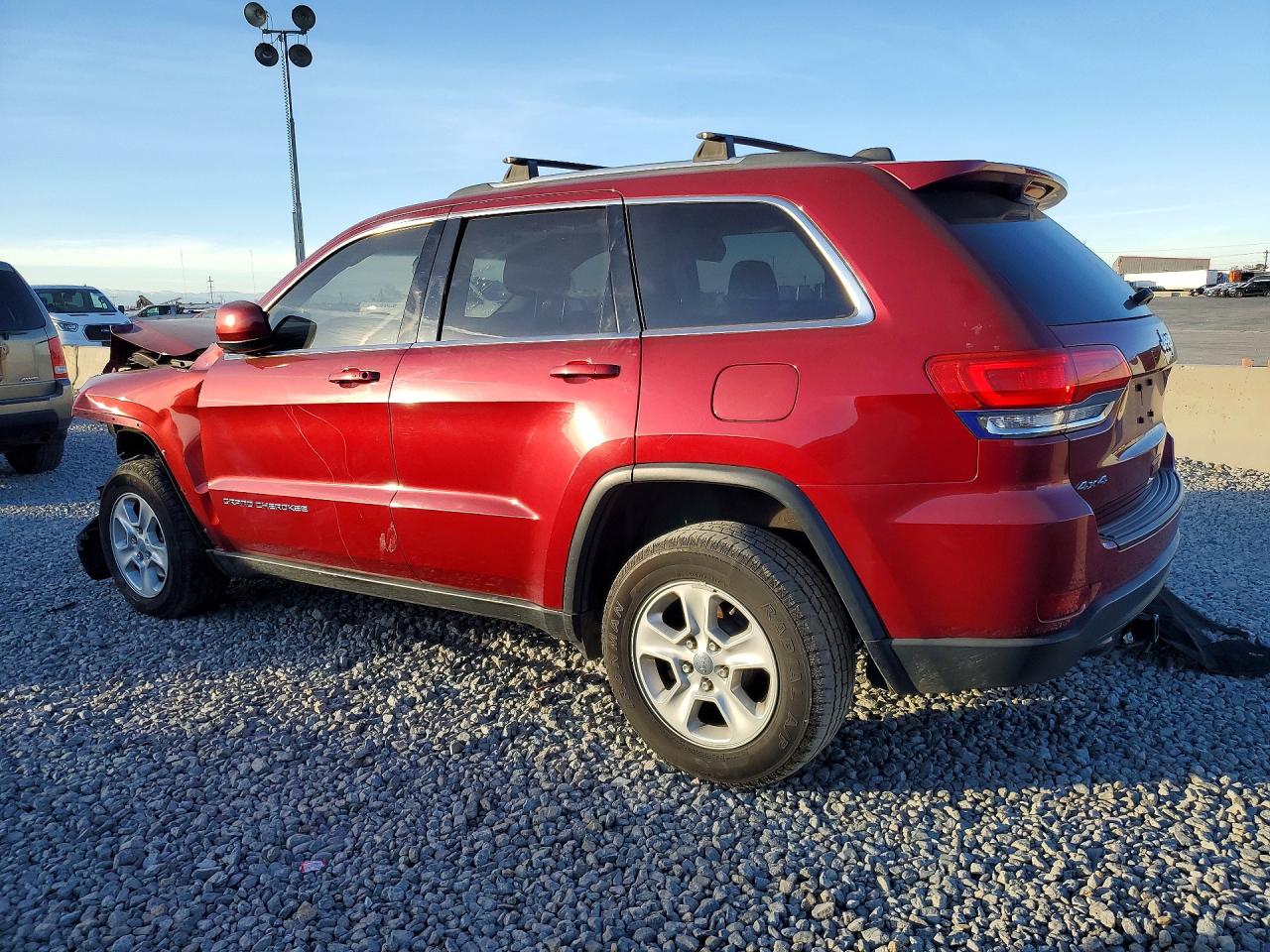 2015 JEEP GRAND CHEROKEE LAREDO photo 2