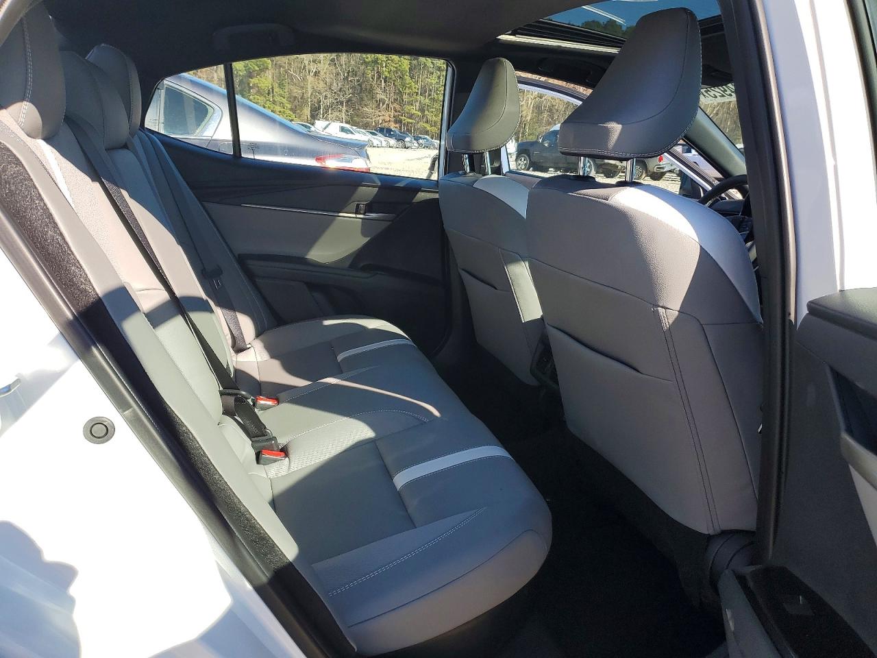 2025 TOYOTA CAMRY XSE photo 19