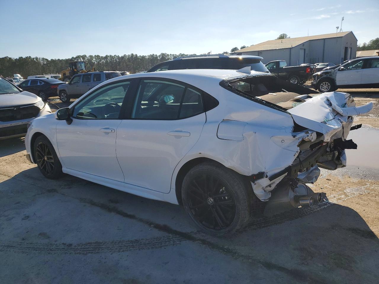2025 TOYOTA CAMRY XSE photo 3
