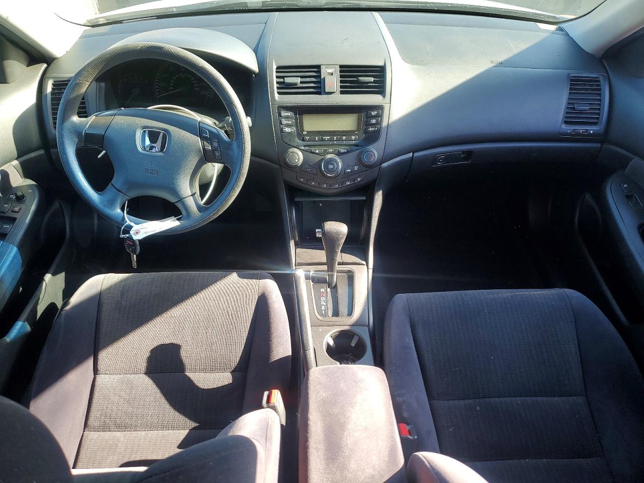 2004 HONDA ACCORD LX photo 8