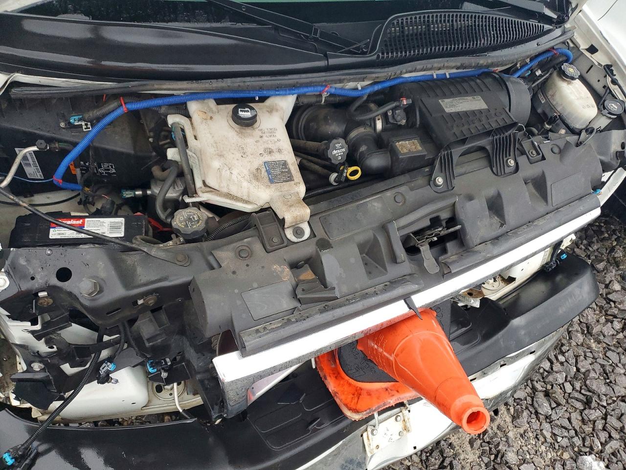 2020 GMC SAVANA G2500 photo 12