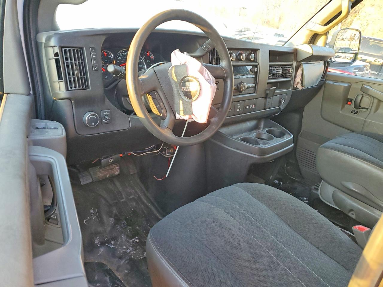 2020 GMC SAVANA G2500 photo 8