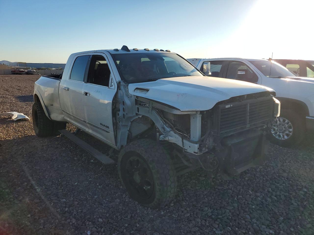 2019 RAM 3500 LIMITED photo 7