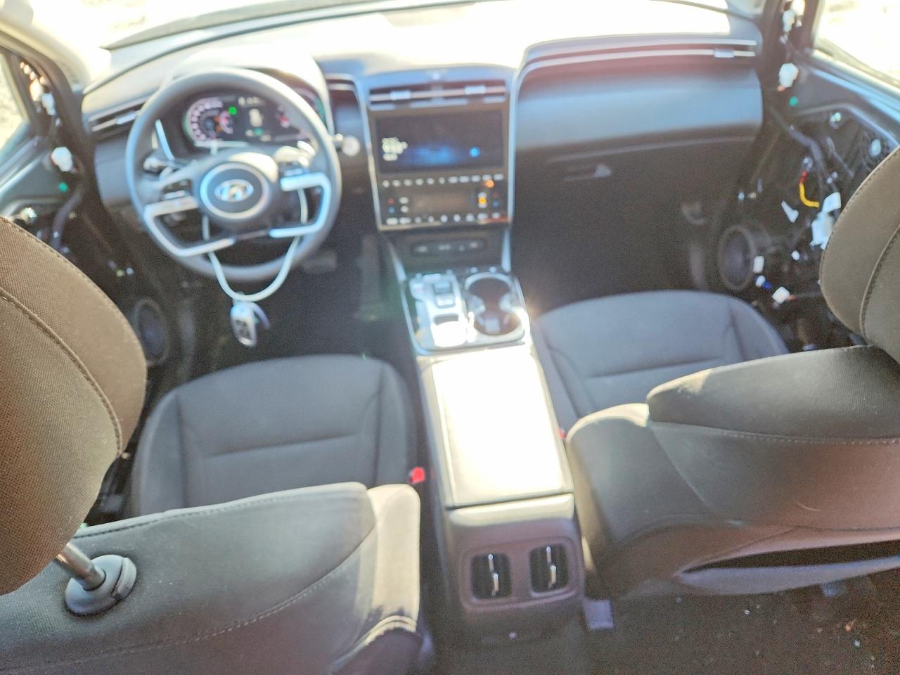 2024 HYUNDAI TUCSON photo 8