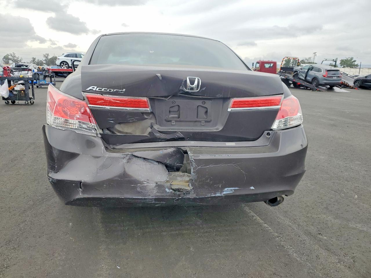 2012 HONDA ACCORD LX photo 16