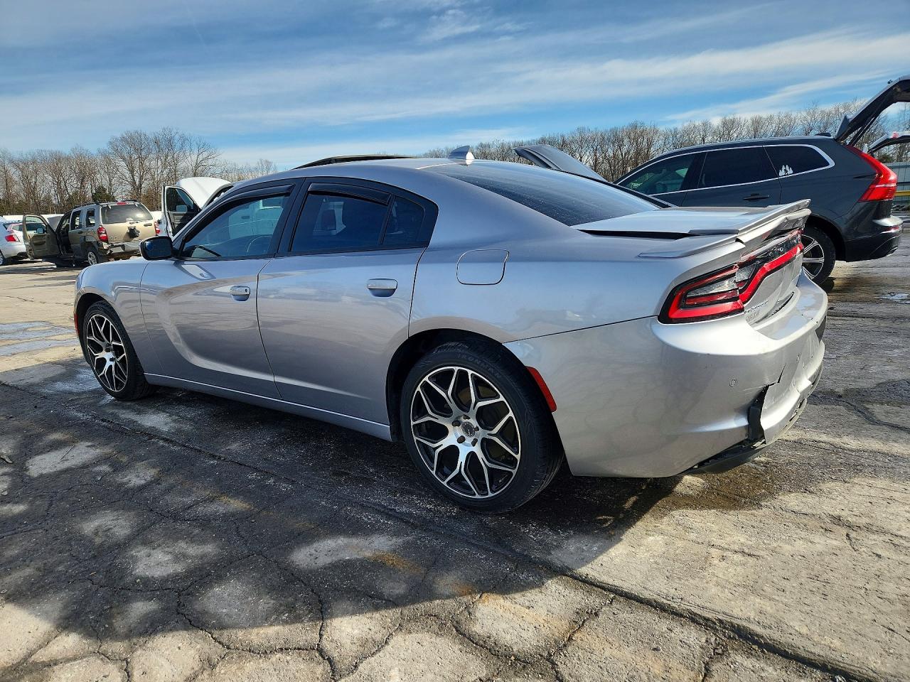2015 DODGE CHARGER SXT photo 3