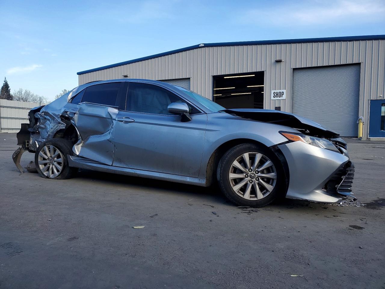 2019 TOYOTA CAMRY L photo 4