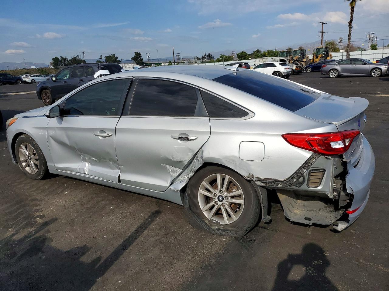 2015 HYUNDAI SONATA SE photo 4