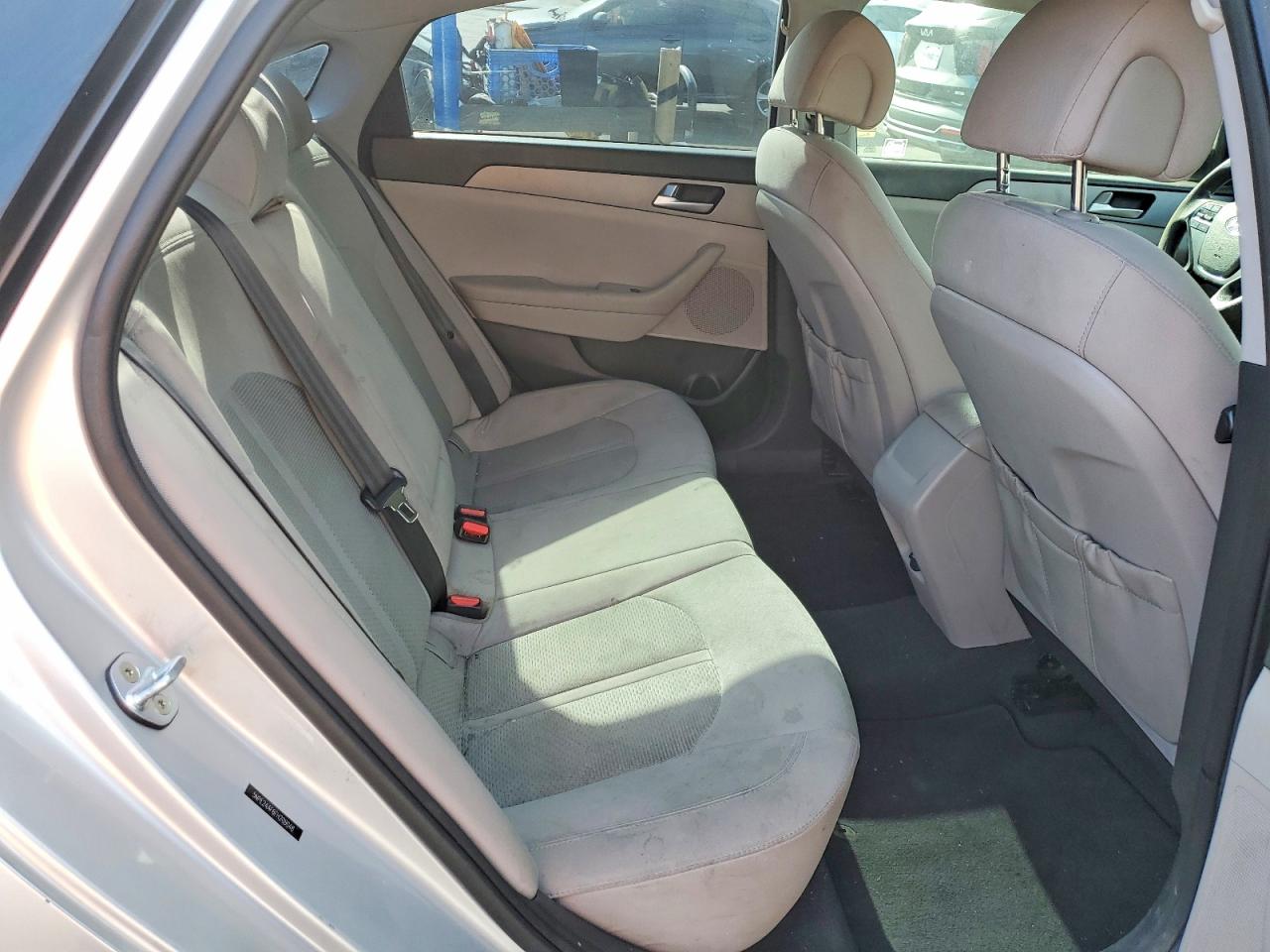 2015 HYUNDAI SONATA SE photo 28