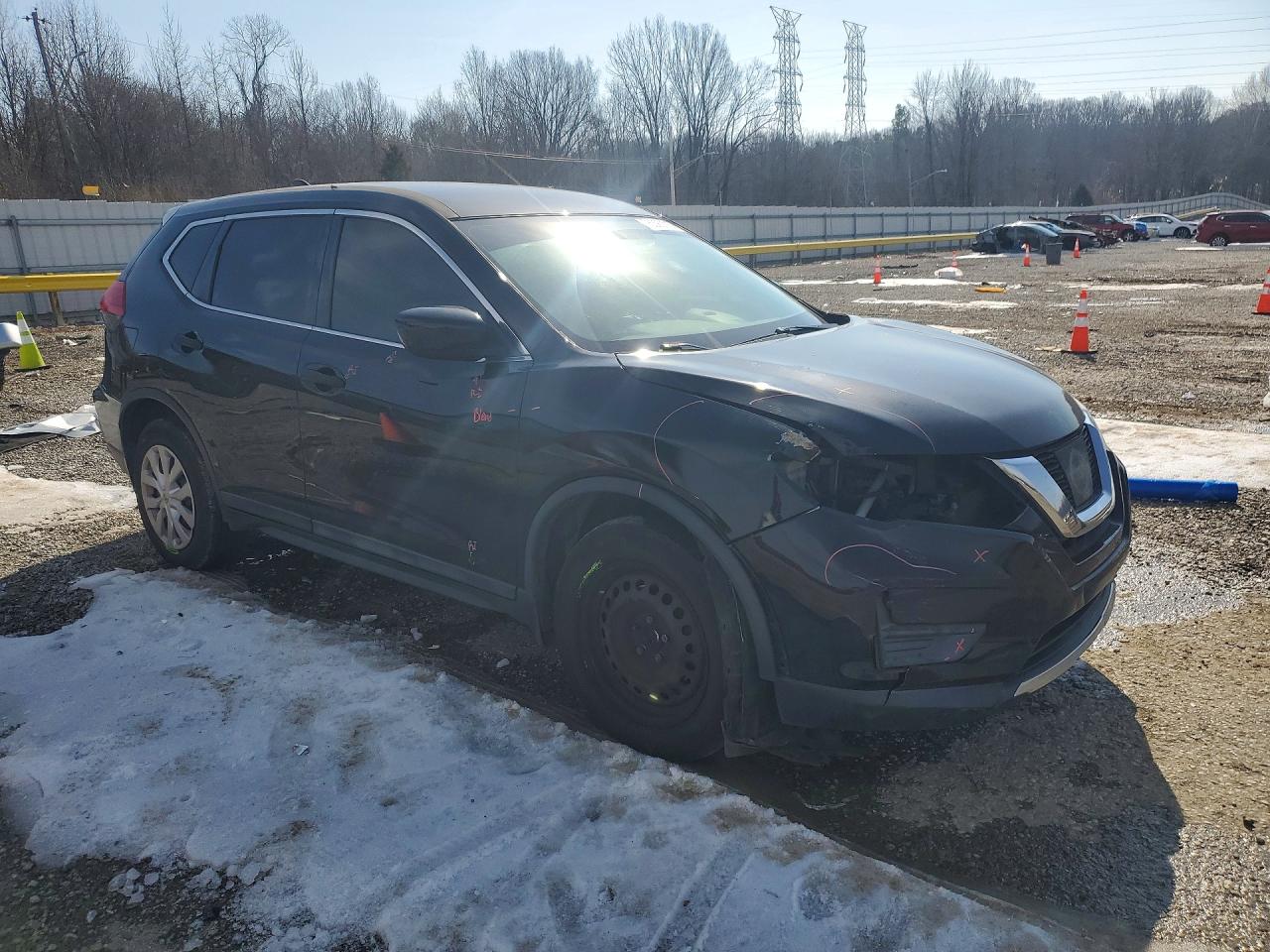 2017 NISSAN ROGUE S photo 4