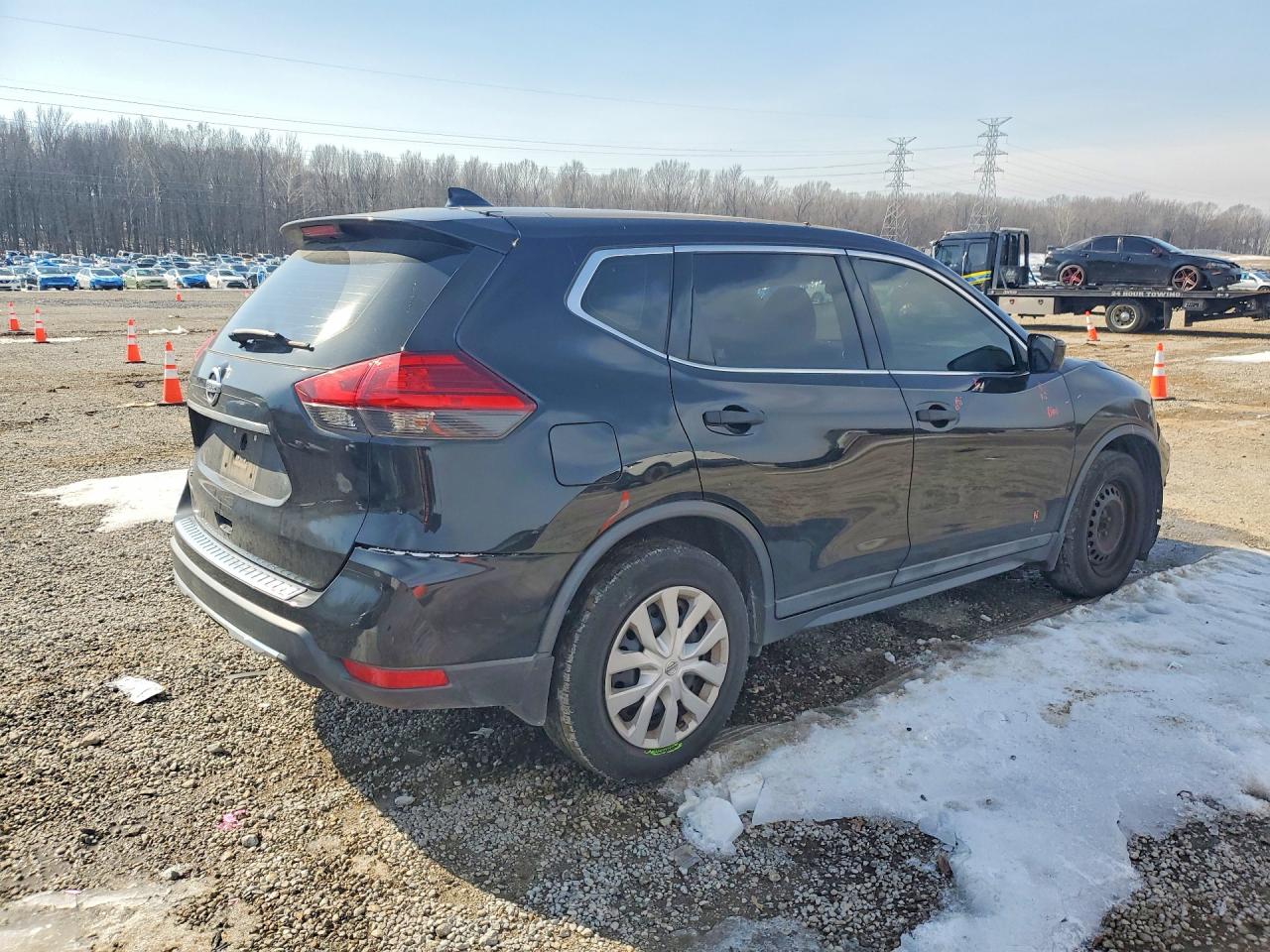 2017 NISSAN ROGUE S photo 3