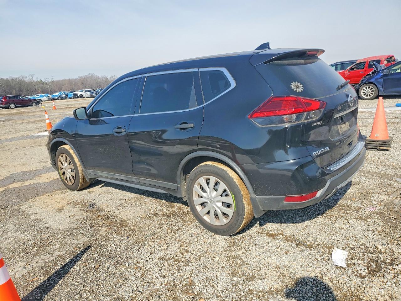 2017 NISSAN ROGUE S photo 2